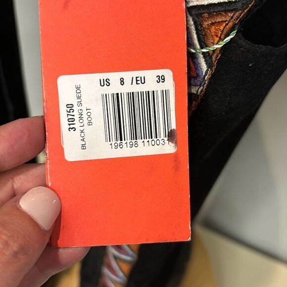 Farm Rio Women's Knee High Vegan Suede Round Toe Tall Lug Boots Black Size 8 NWT - Picture 10 of 12